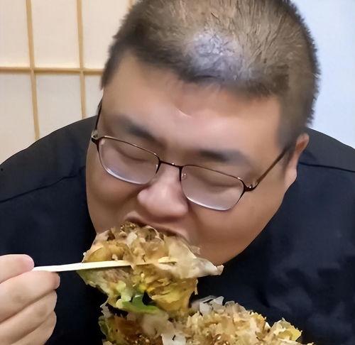 善堂网红吃瓜事件视频,揭秘背后真相与网络舆论风暴 第1张 善堂网红吃瓜事件视频,揭秘背后真相与网络舆论风暴 第1张